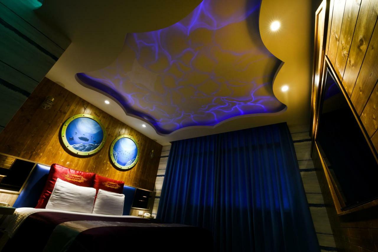 Carnival Motel Tajpej Buitenkant foto