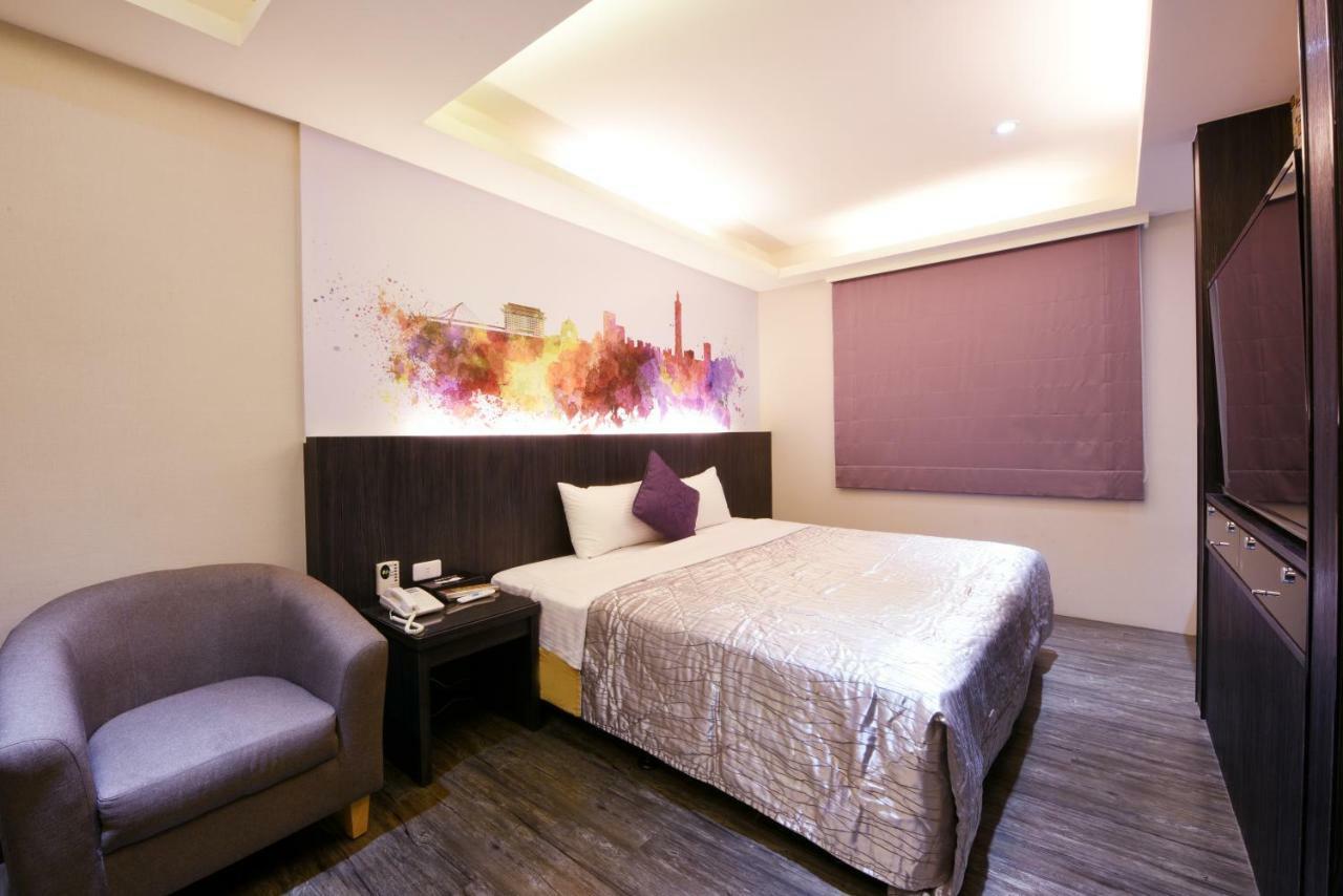 Carnival Motel Tajpej Buitenkant foto